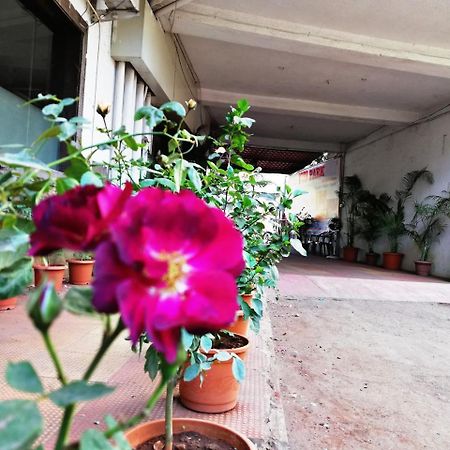 Hotel Veer Residency Panvel Exterior foto