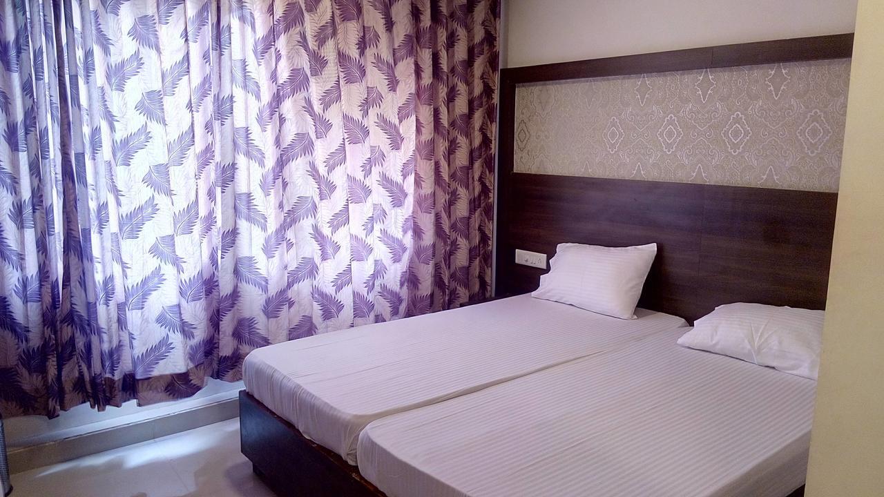 Hotel Veer Residency Panvel Exterior foto